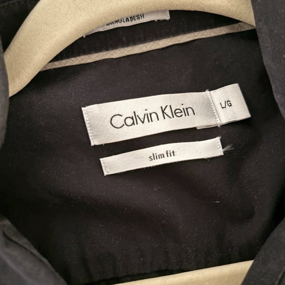 Calvin Klein (Large) - Picture 4 of 4